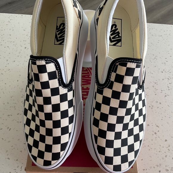 VANS BRAND NEW WITH BOX - MEN - 8.5, WOMEN 10 - Picture 7 of 7